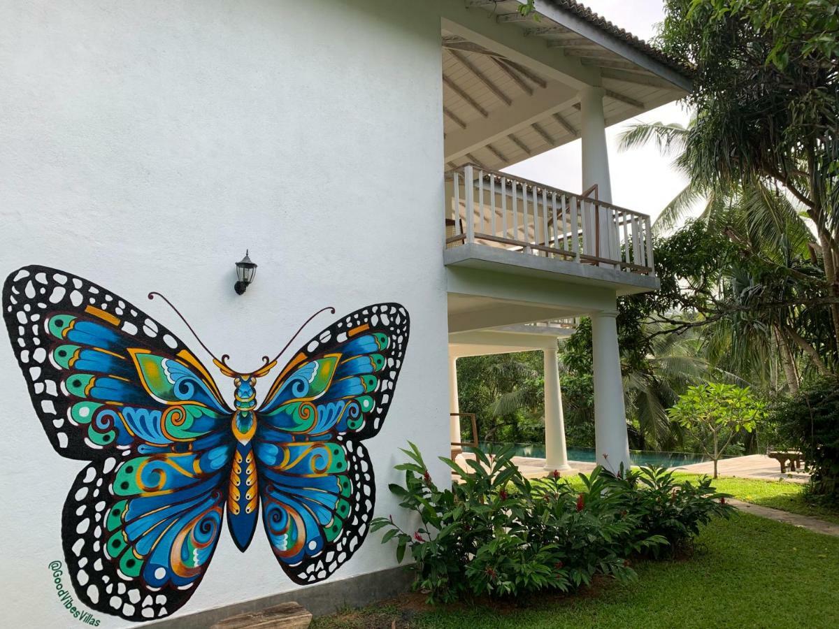 Good Vibes Villas أونا واتونا المظهر الخارجي الصورة